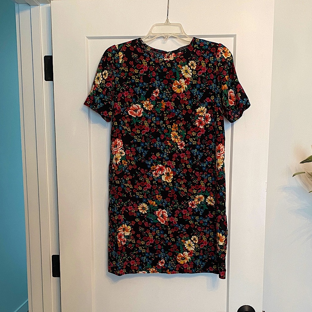 Forever 21 Black Floral Mini Dress.

*cat friendly home*